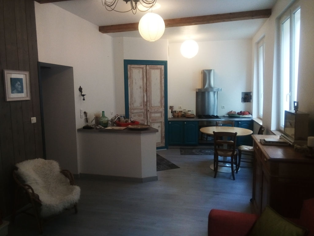 Appartement d'environ 45 m² à vendre à MAZAN (84380).