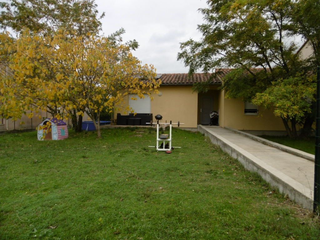 AUBIGNAN : maison type 4 avec terrasse