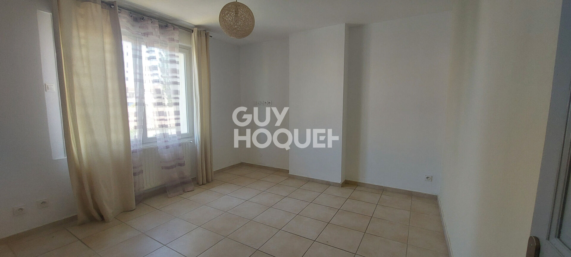 Maison de ville - 5 pièces - 127 m² - 4 chambres - Jardin - Garage - Forage