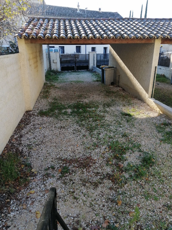 Location d'un appartement 5 pièces à CARPENTRAS