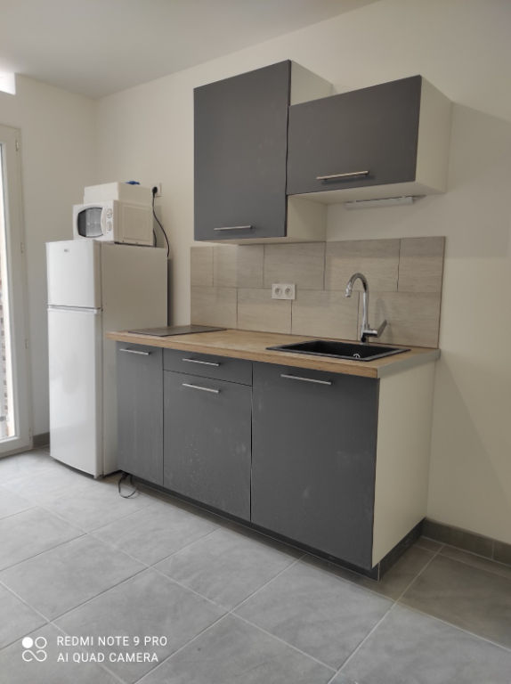Location d'un appartement T1 à MONTEUX