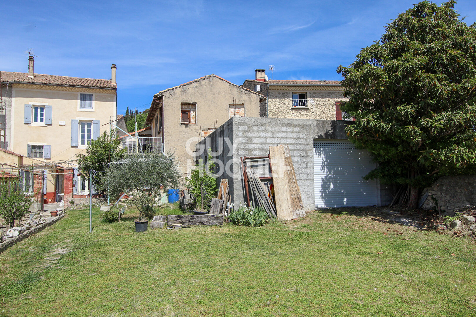 Maison Bourgeoise MAZAN - Enorme potentiel - 920 m² de terrain