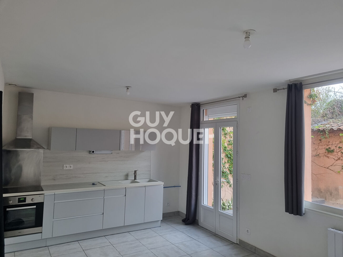 Immeuble Carpentras - 3 lots - Très bon état général