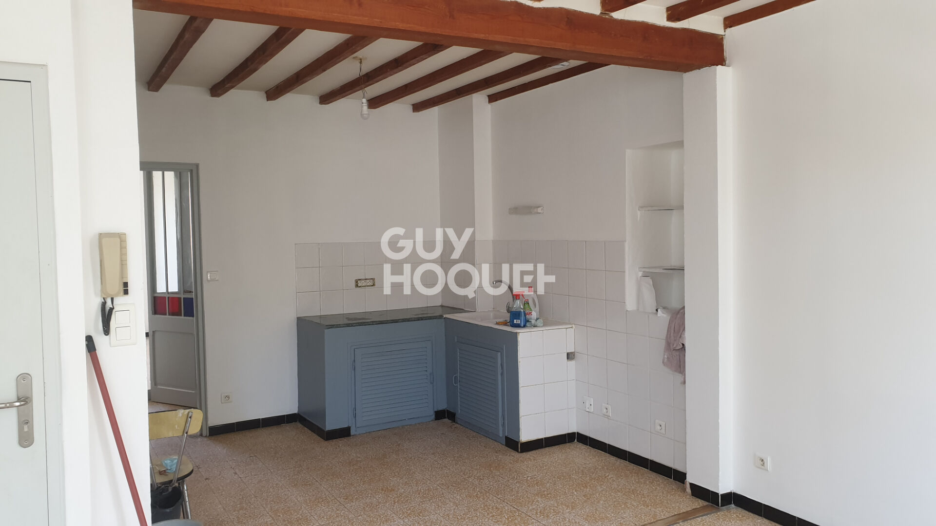 Immeuble Carpentras - 3 lots - Très bon état général