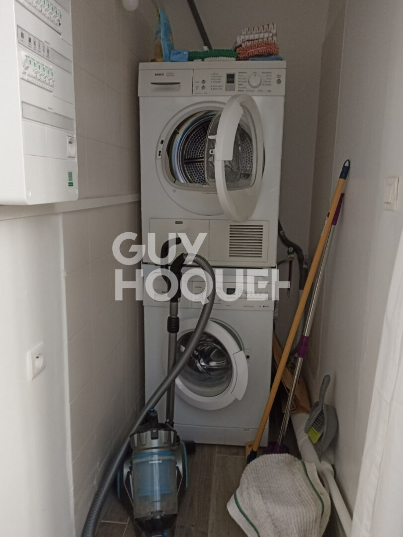 Location : appartement, meublé, F2 (45 m²) à AVIGNON