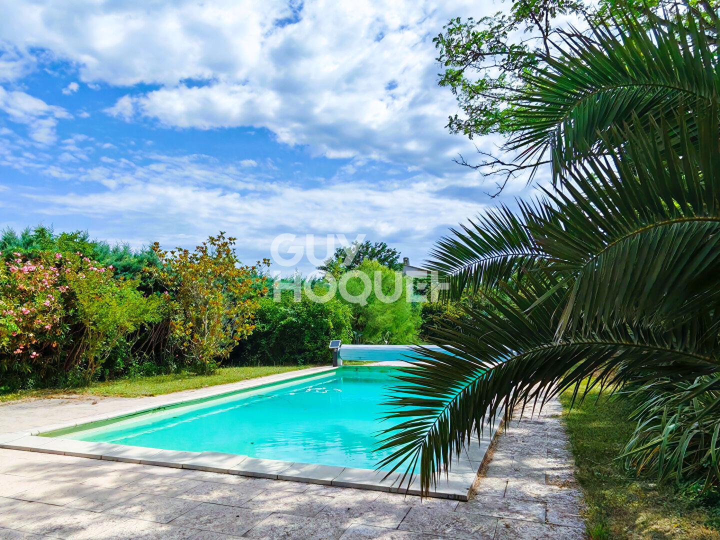 Maison 220 m² - Gros potentiel - Piscine - Vue Ventoux