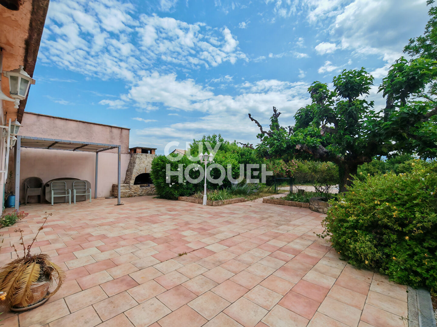 Maison 220 m² - Gros potentiel - Piscine - Vue Ventoux