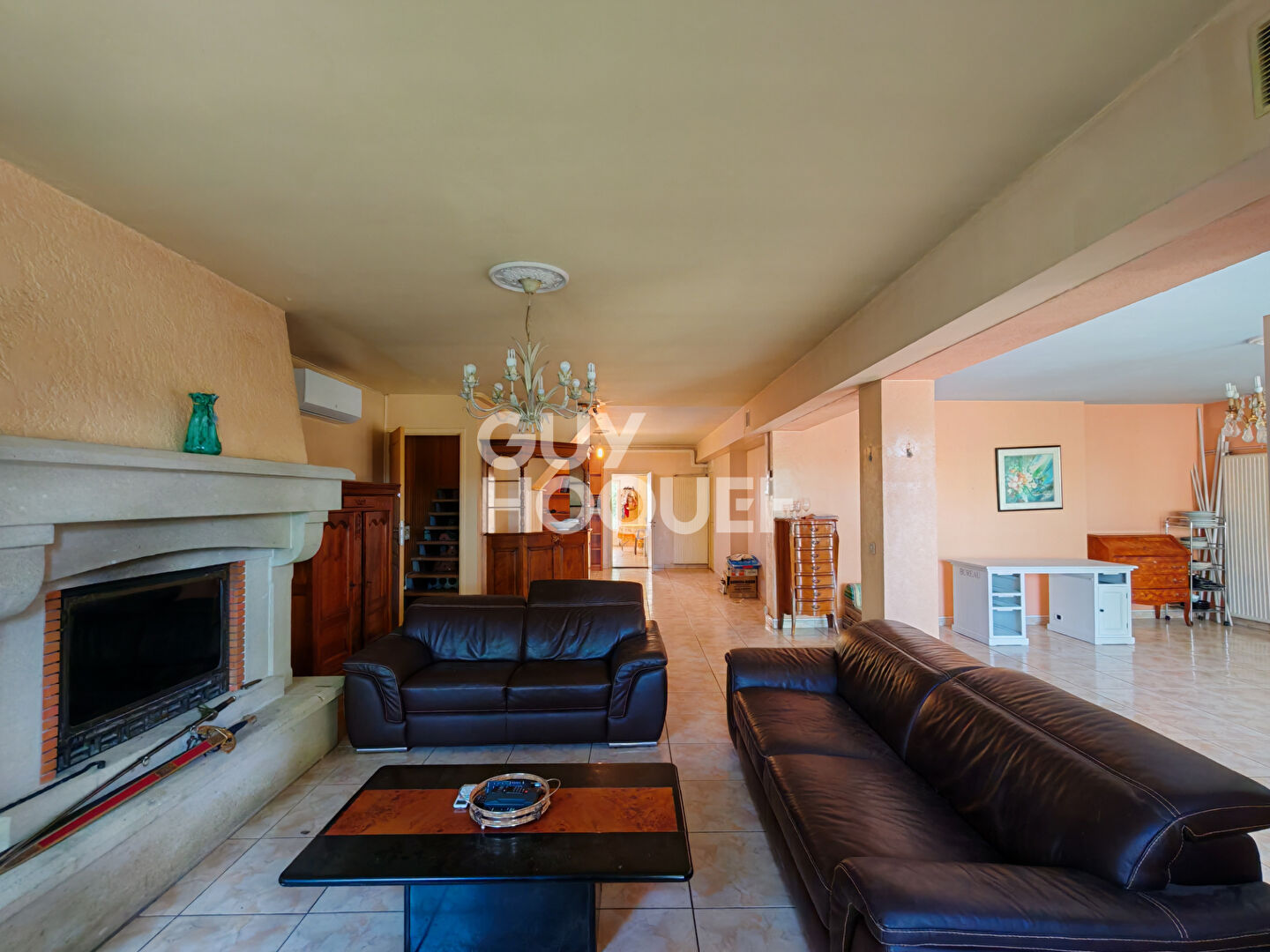 Maison 220 m² - Gros potentiel - Piscine - Vue Ventoux