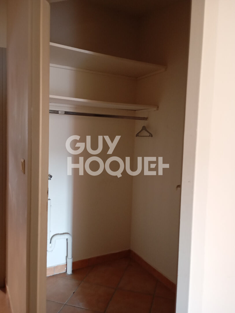 LOCATION d'un appartement 2 pièces (43 m²) à CARPENTRAS