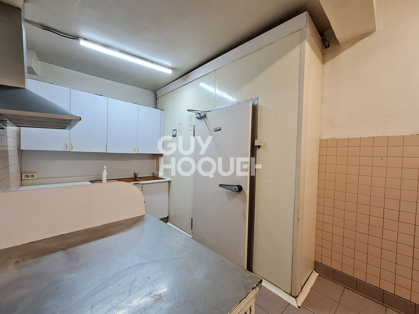 À vendre - Exclusivité - Quartier des Halles - Locaux de 29 m² à Carpentras