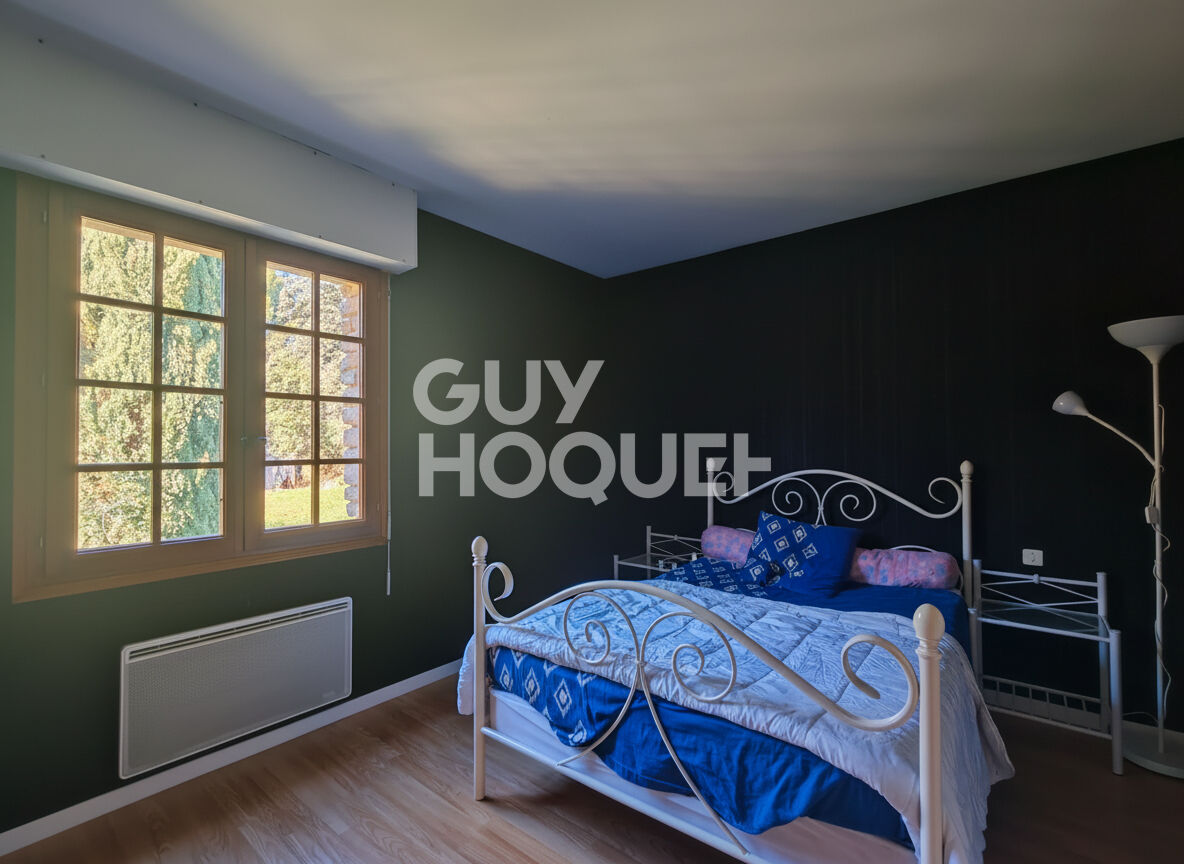 Propriété d'exception à Beaumes-de-Venise : maison en pierre de taille et parc de 5571 m².