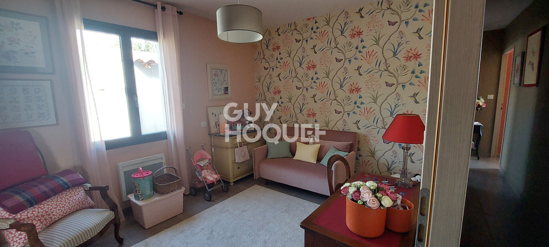 Carpentras (Lègue) - Maison moderne de plain pied de 129 m² avec 4 chambres - Piscine - Dépendance