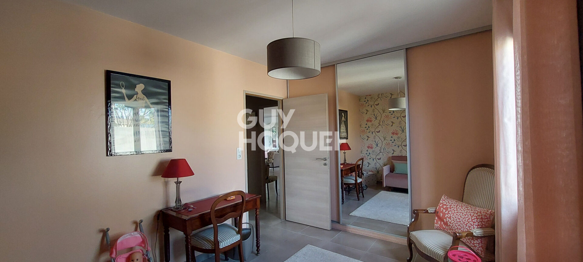 Carpentras (Lègue) - Maison moderne de plain pied de 129 m² - 4 chambres - Piscine - Dépendance