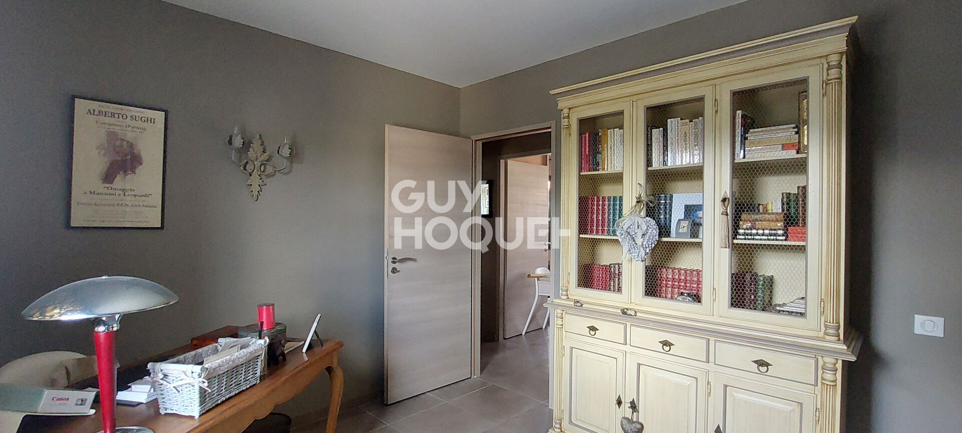 Carpentras (Lègue) - Maison moderne de plain pied de 129 m² - 4 chambres - Piscine - Dépendance