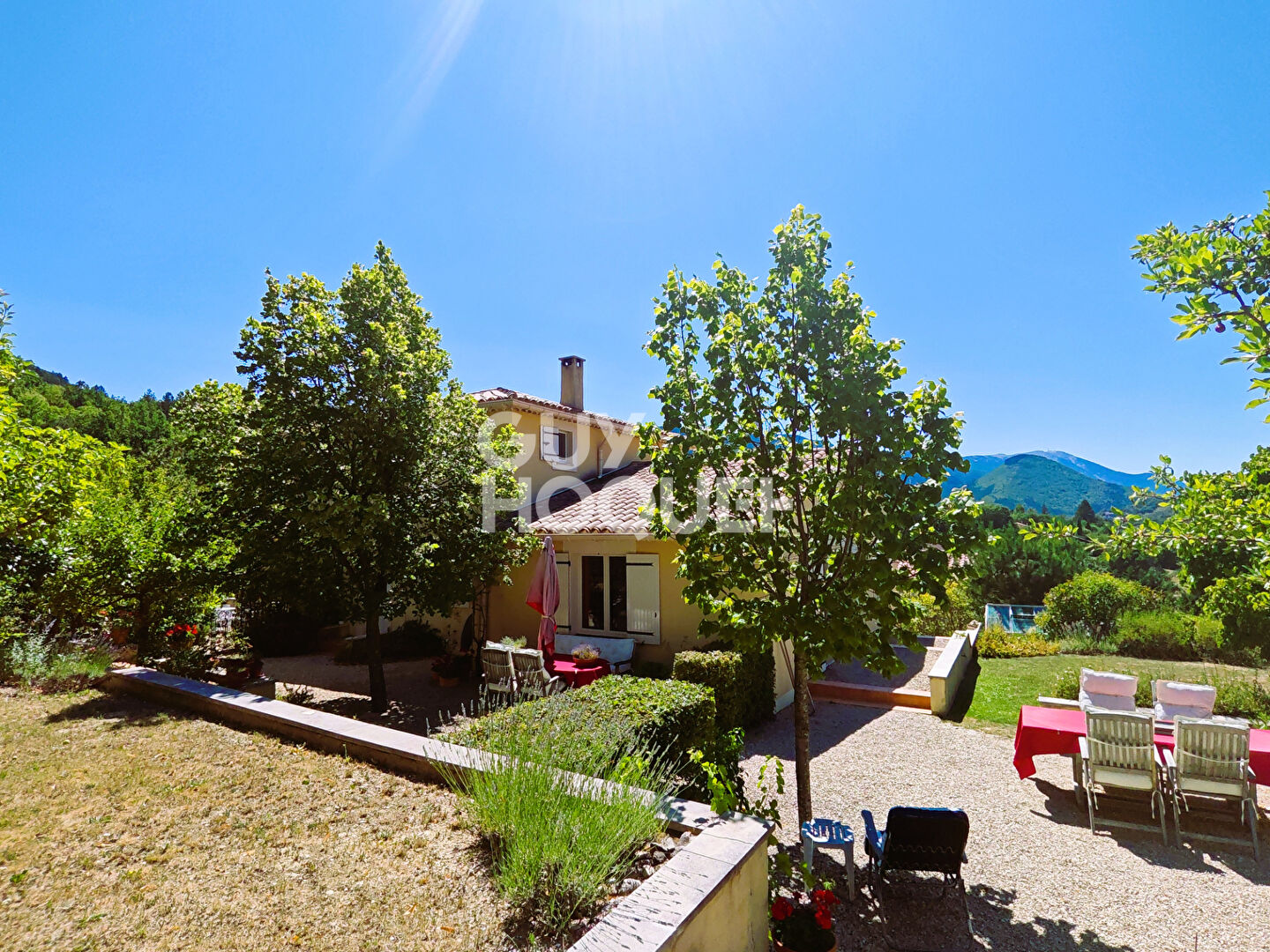 Maison Montbrun Les Bains 245 m2 - Terrain 1422 m² - Vue Ventoux - Fort potentiel