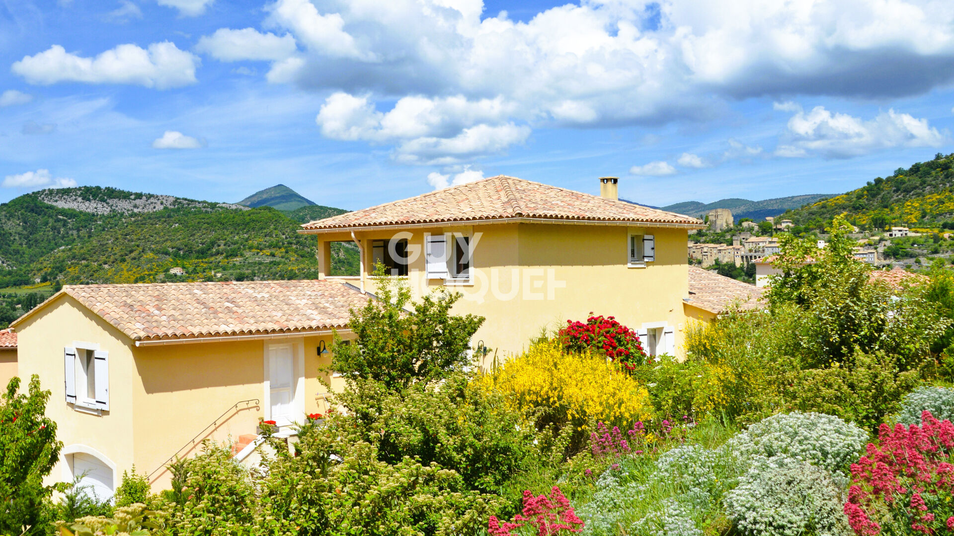 Maison Montbrun Les Bains 245 m2 - Terrain 1422 m² - Vue Ventoux - Fort potentiel