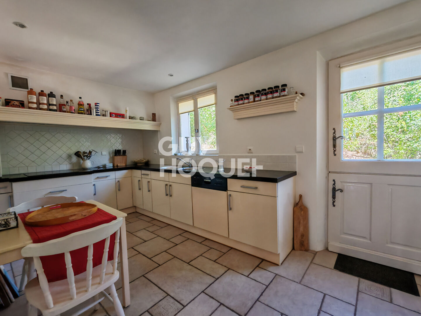 Maison Montbrun Les Bains 245 m2 - Terrain 1422 m² - Vue Ventoux - Fort potentiel