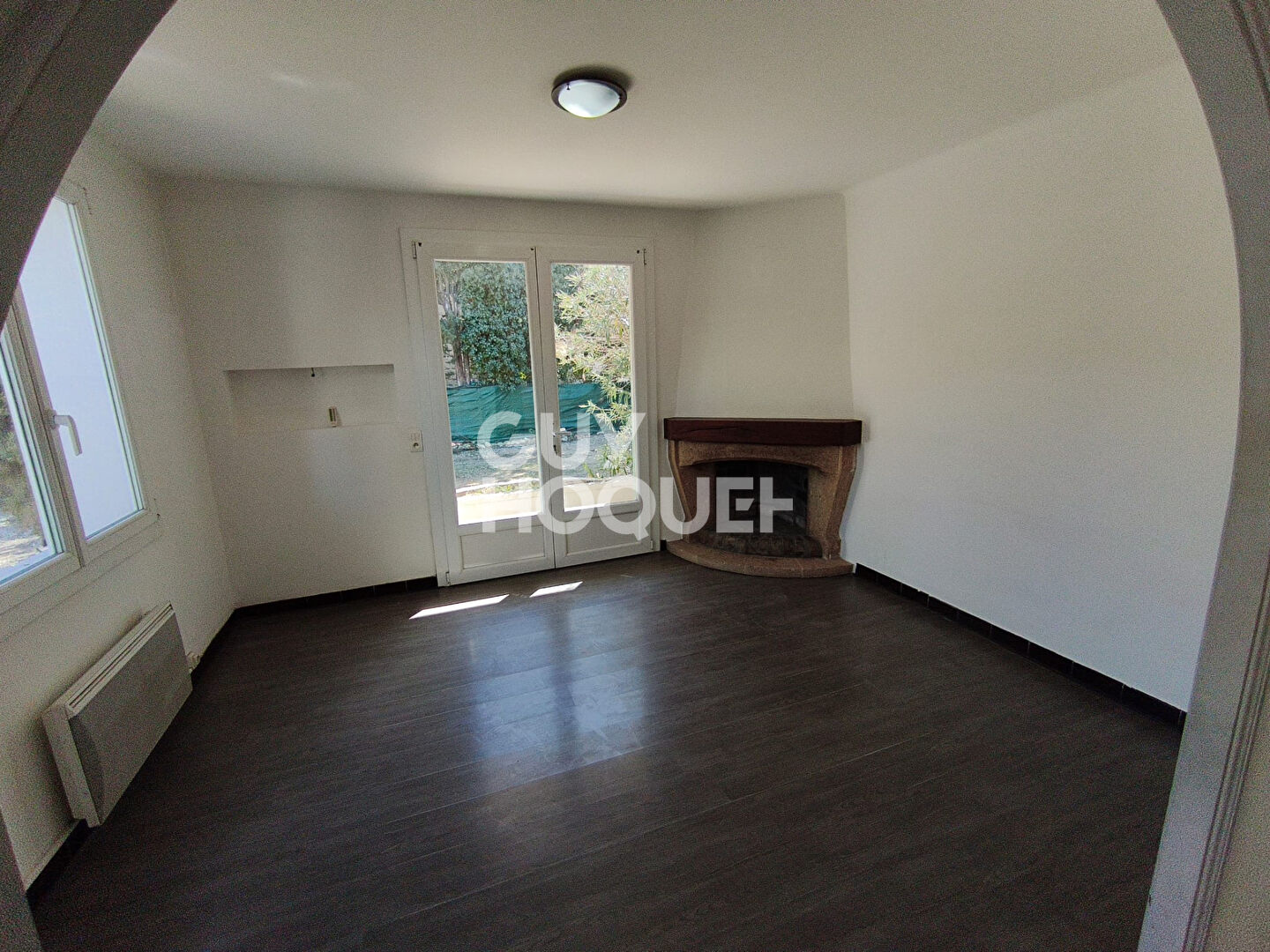 CARPENTRAS - Maison de plain-pied 2 chambres avec garage et jardin