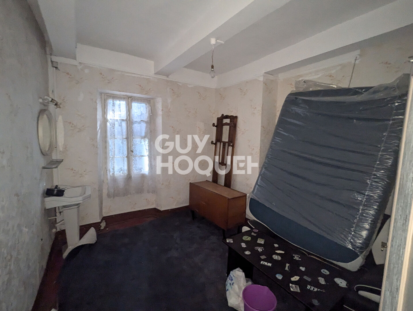 Maison - 180m² - Terrain constructible / piscinable 922m²