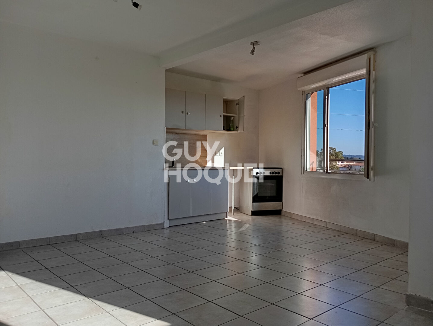 LE PONTET : appartement de 2 pièces (46 m²) à louer