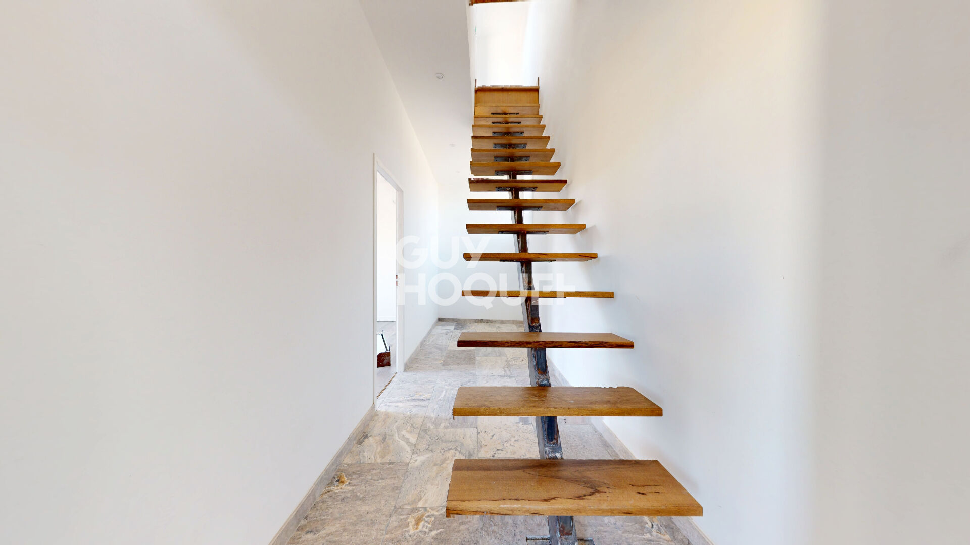 Maison Caromb 181 m2 - 3 extérieurs - Rare sur le marché