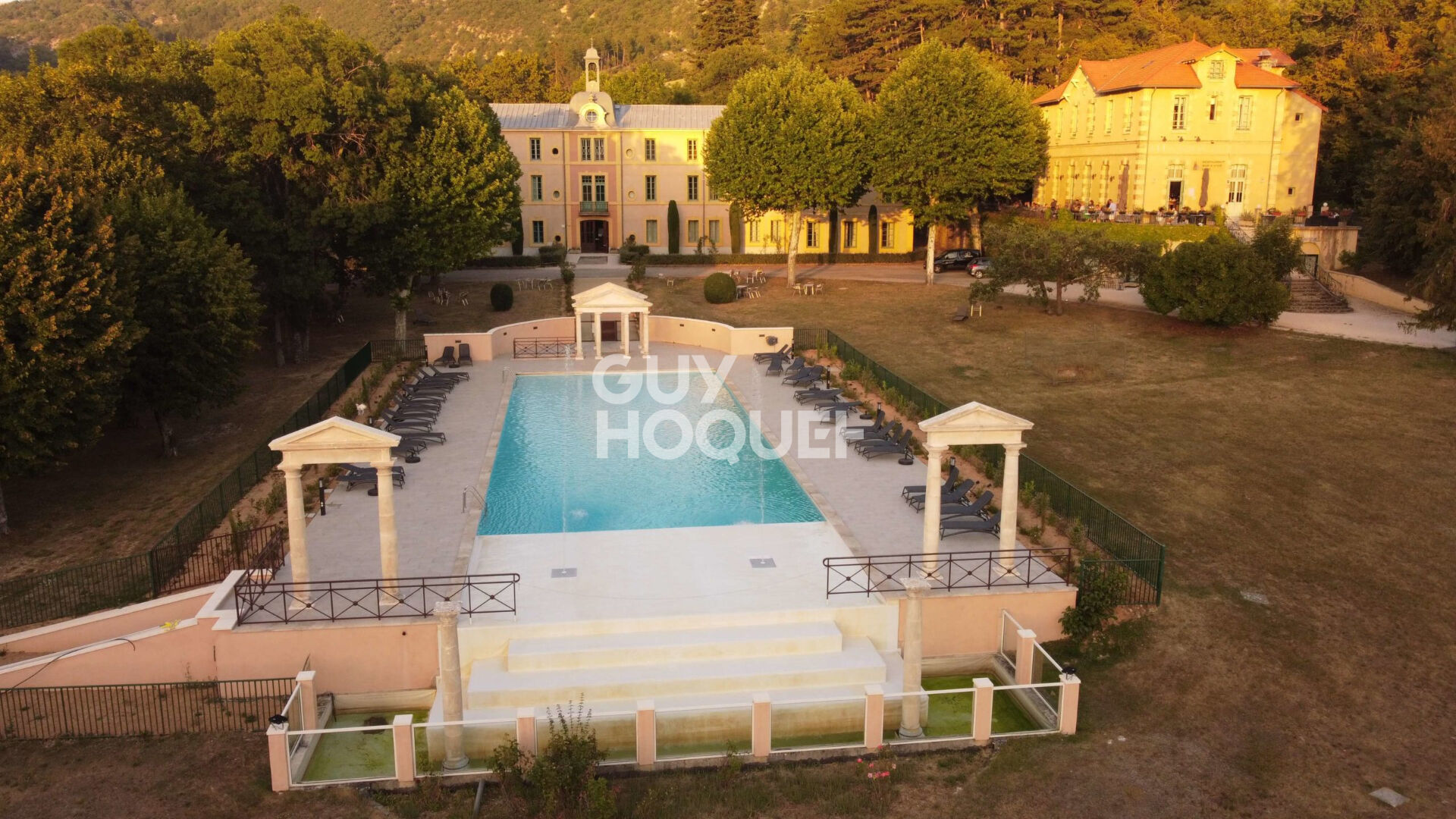 Studio 30 m2 - Piscine - Ascenseur - Prêt à vivre