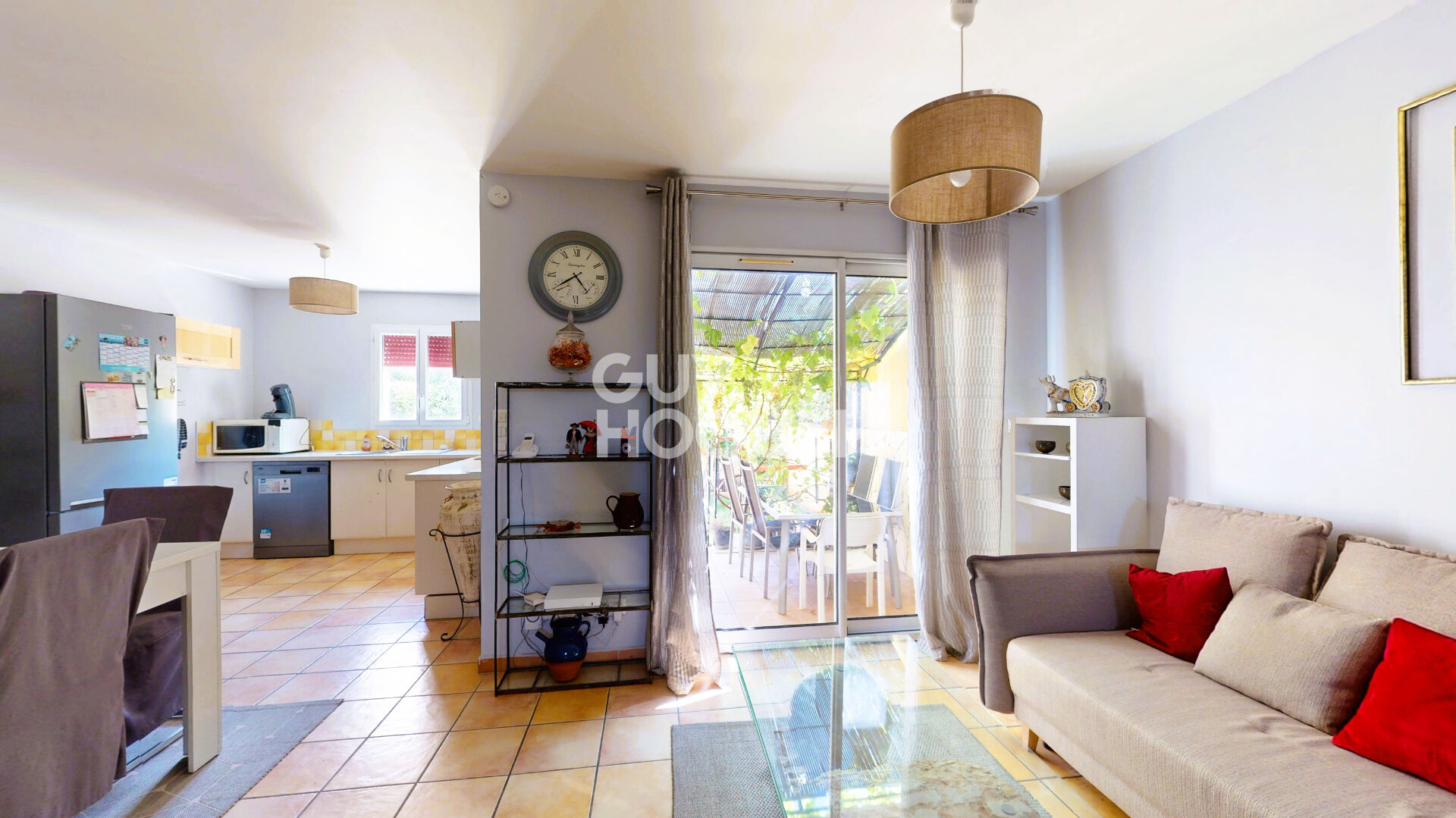 Maison prête à vivre à Carpentras : 88m² habitables, Garage, Jardin privatif.
