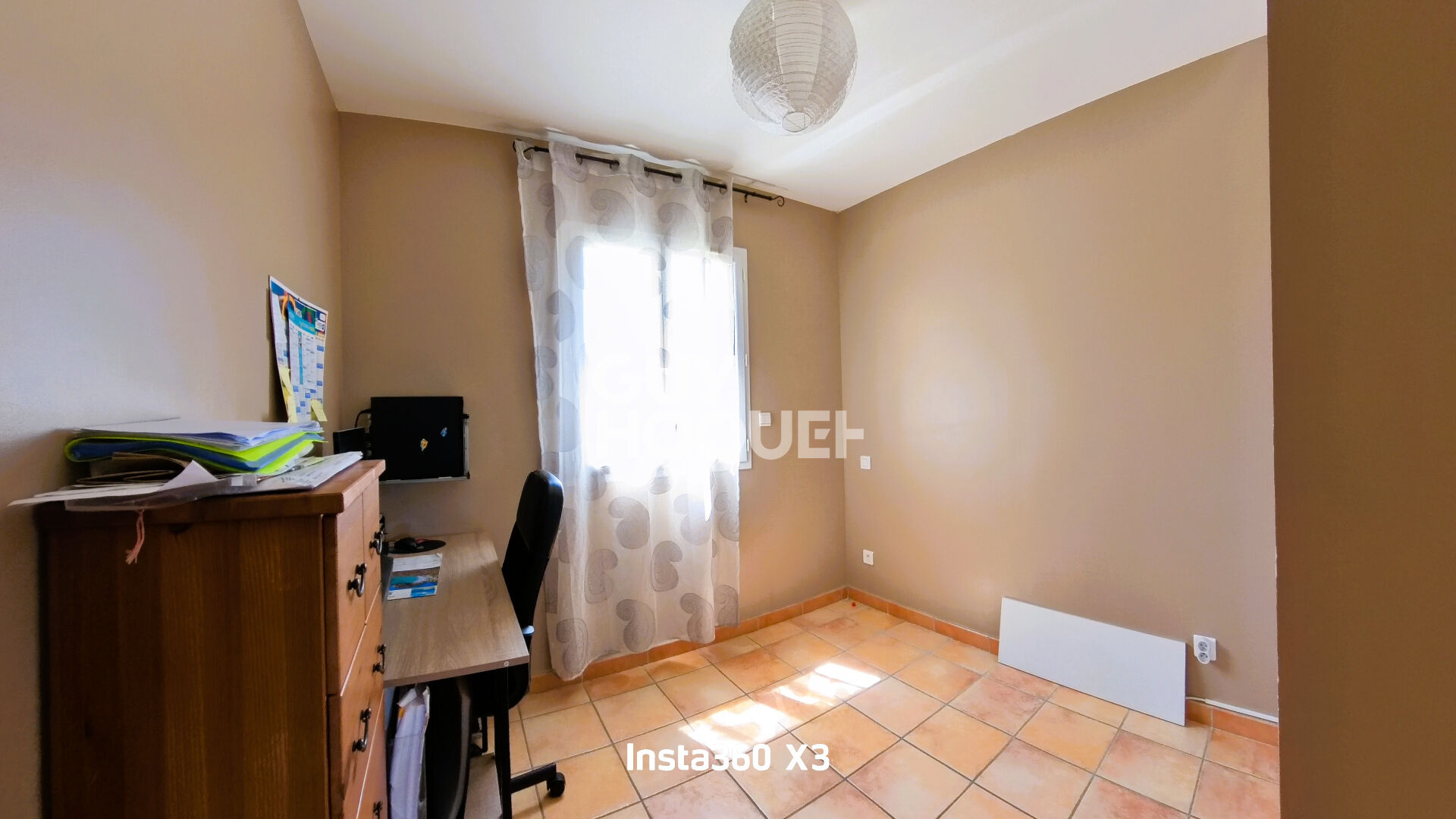 Maison prête à vivre à Carpentras : 88m² habitables, Garage, Jardin privatif.