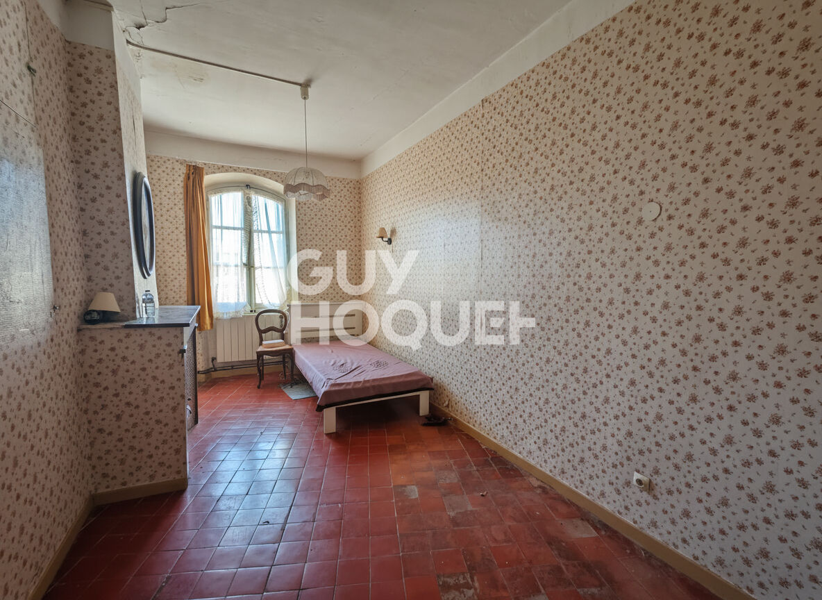 Belle demeure du XVIIe Siècle - Un Joyau Historique au Coeur de Carpentras