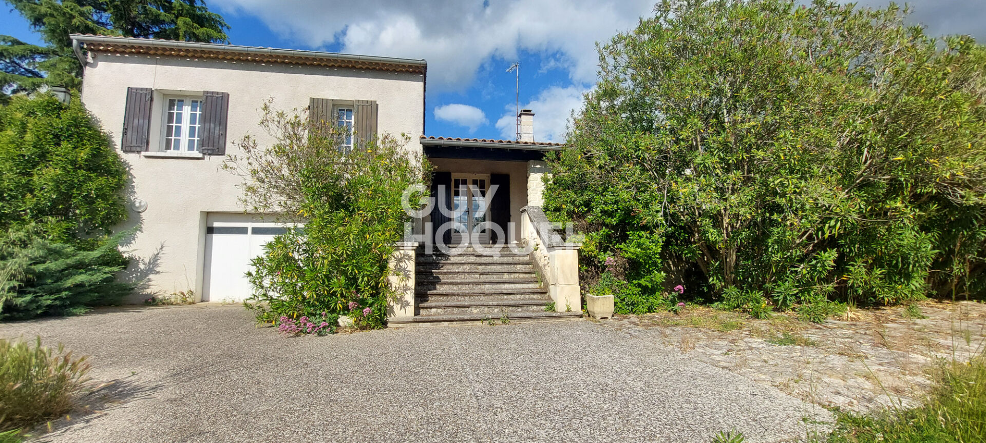 Carpentras (quartier recherché) - Maison 5 pièces de 130 m² - Jardin - Garage - Terrain constructible et piscinable