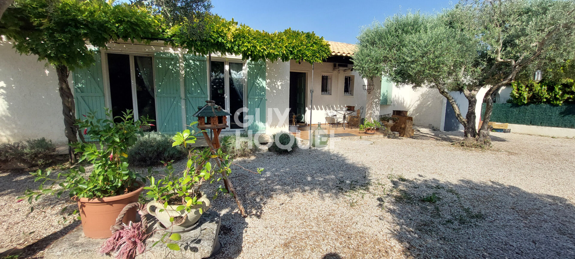 Carpentras, Villa plain pied 5 pièces 3 chambres - Jardin - Garage - Piscine