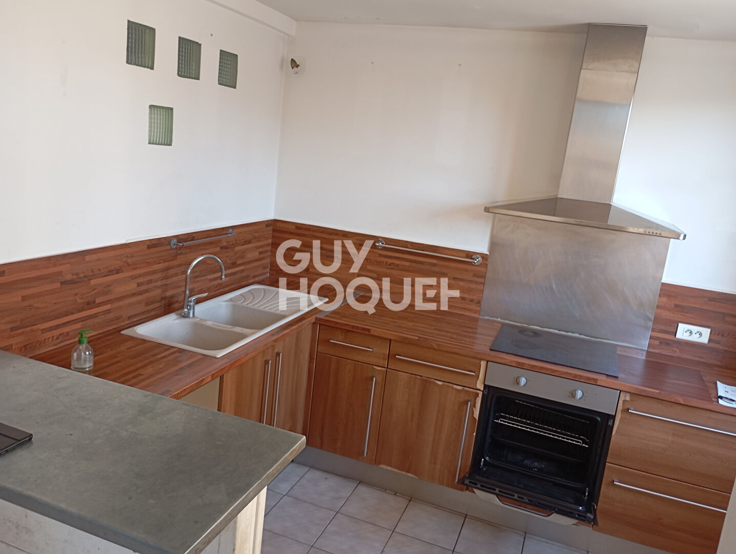 Appartement T3 - 52 m2 - Balcon - cave - pkg libre