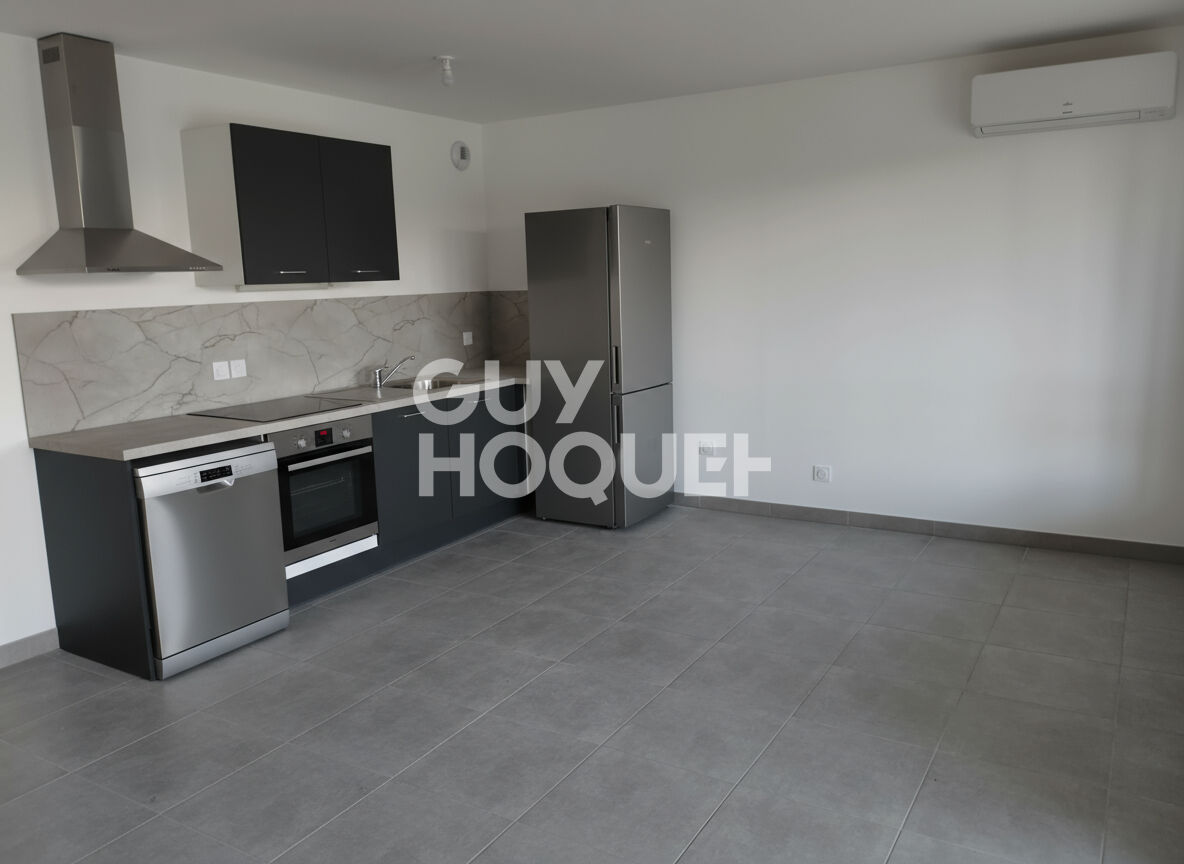 T4 (75 m²) + terrasses + jardin + stationnements