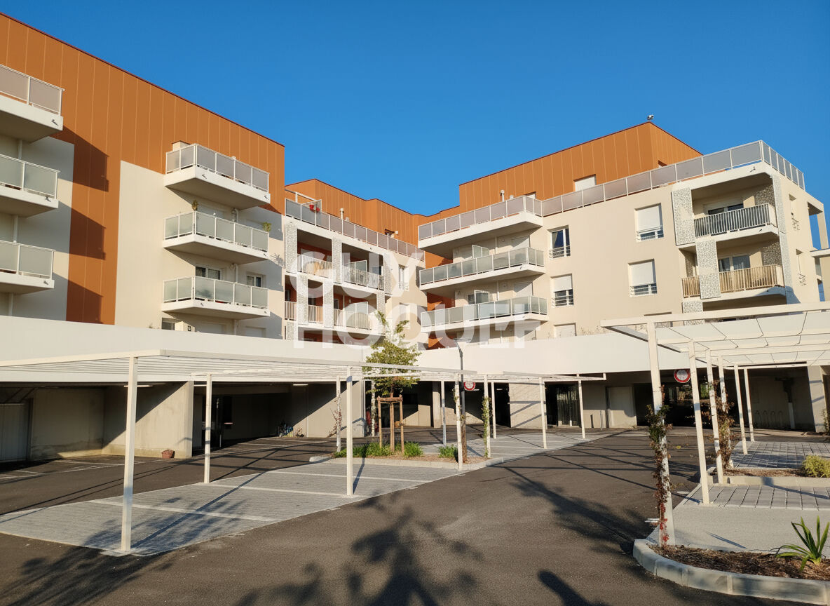 Appartement Prêt à Vivre - Type 3 (79 m²) - Terrasse/Balcon - Stationnements