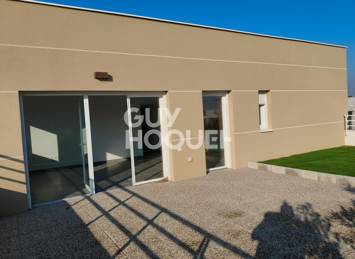 Appartement Monteux T4 de 93 m² au dernier étage avec immense terrasse/jardin de 72 m²