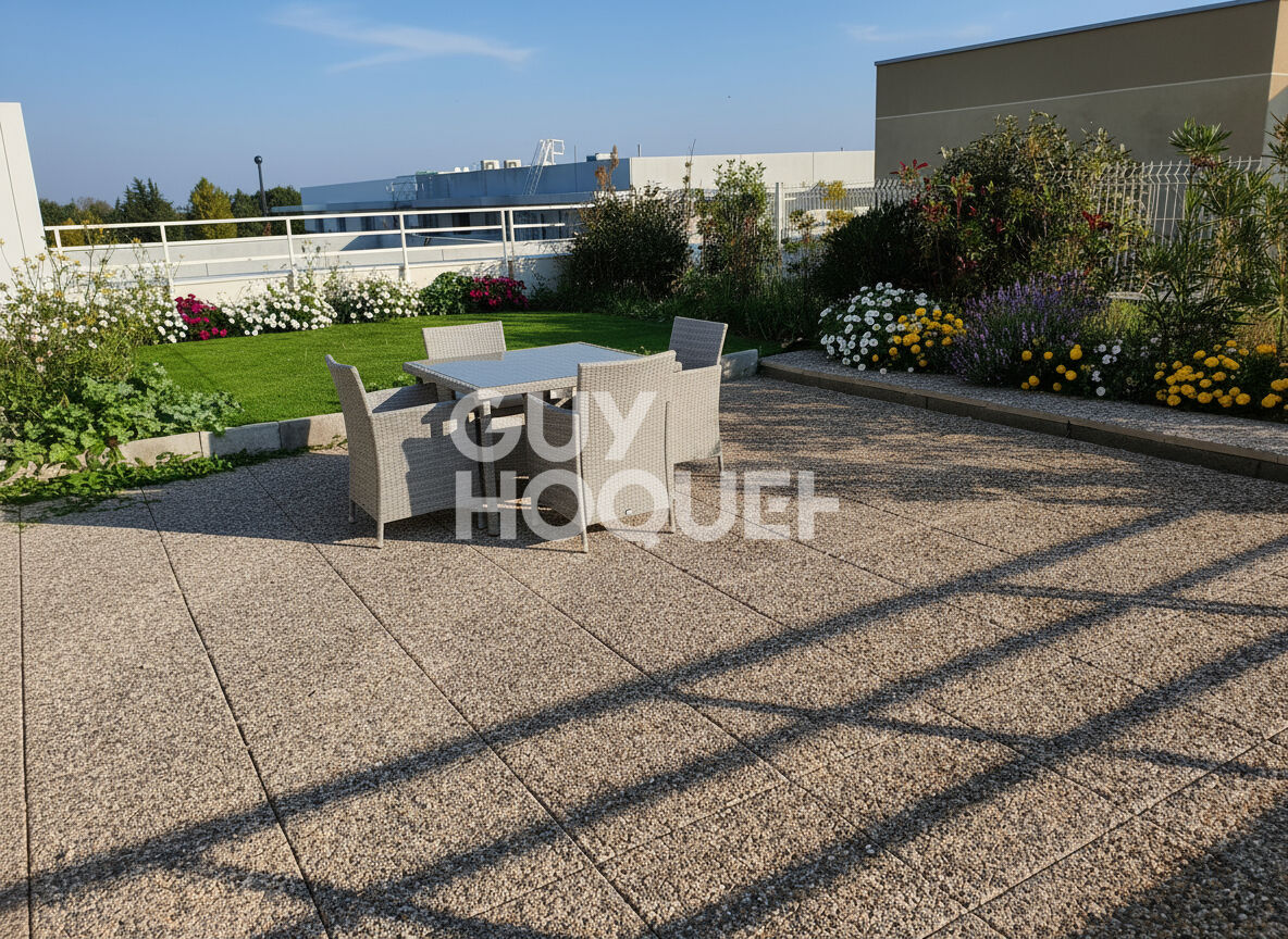 Appartement Monteux T4 de 93 m² au dernier étage avec immense terrasse/jardin de 72 m²