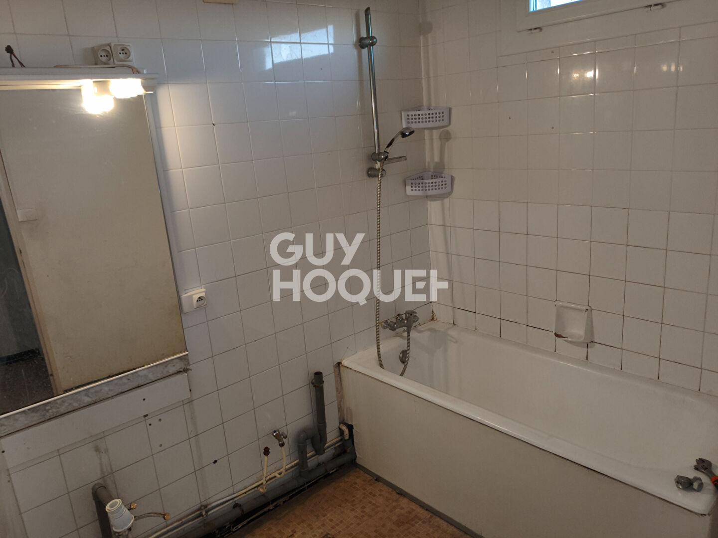 EXCLUSIVITE Guy Hoquet CARPENTRAS -  Appartement T3, 66 m², dernier étage dans résidence sécurisée