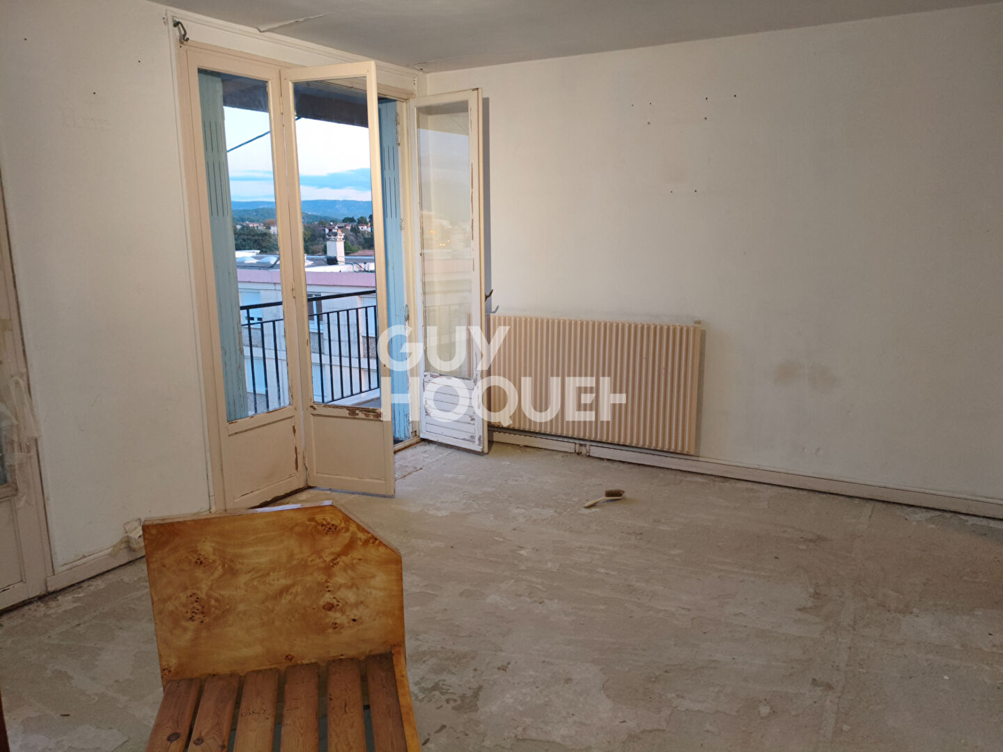EXCLUSIVITE Guy Hoquet CARPENTRAS -  Appartement T3, 66 m², dernier étage dans résidence sécurisée