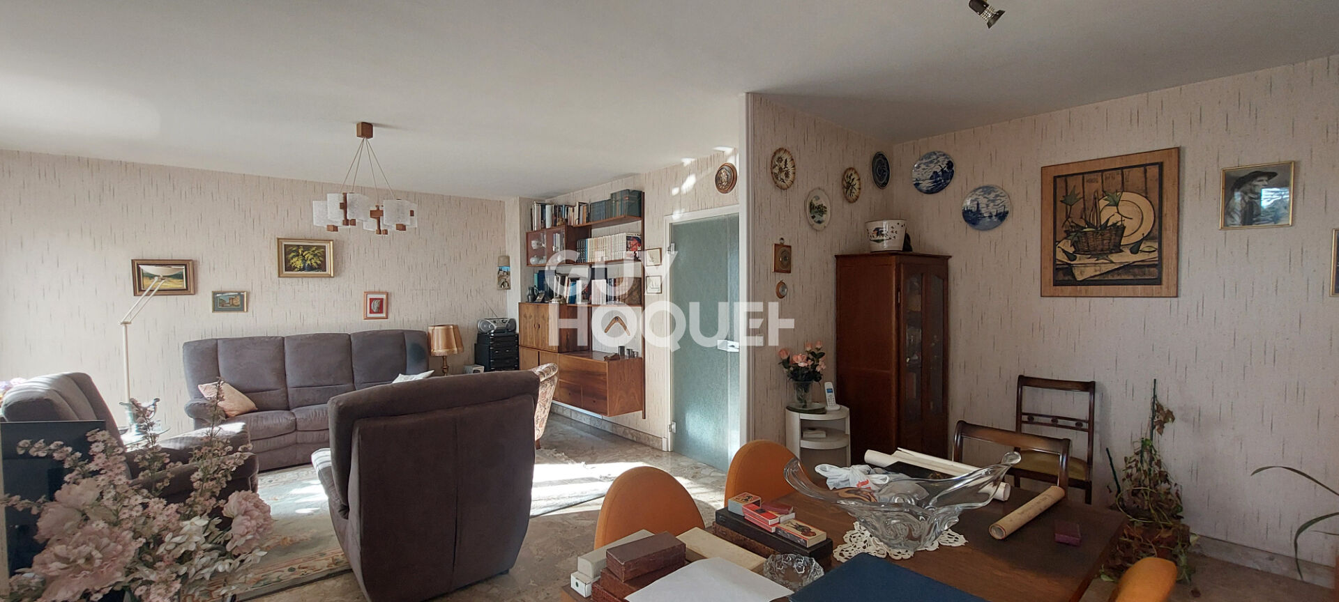 Carpentras - Appartement de 85 m² de type 3 - 2 chambres - Balcon + Place de stationnement + Cave