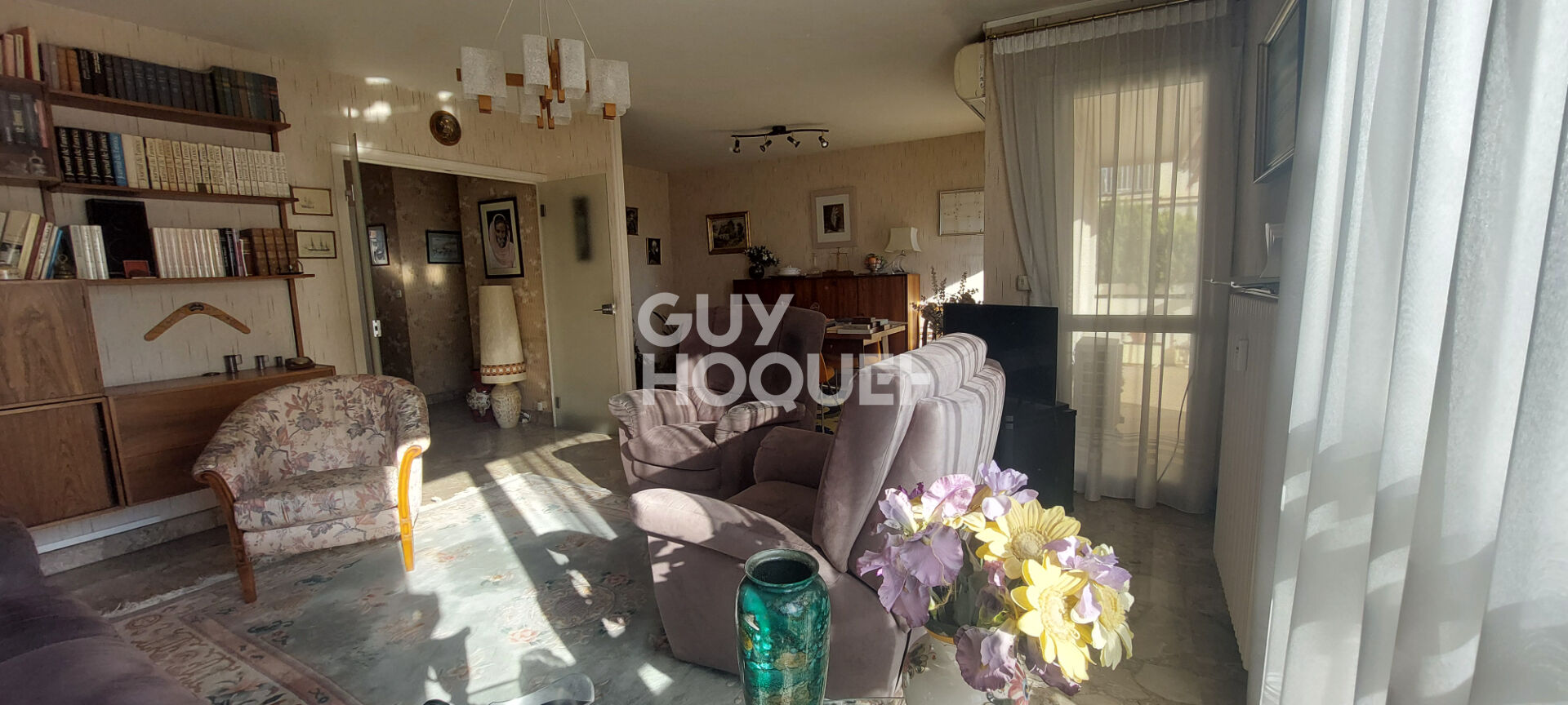 Carpentras - Appartement de 85 m² de type 3 - 2 chambres - Balcon + Place de stationnement + Cave