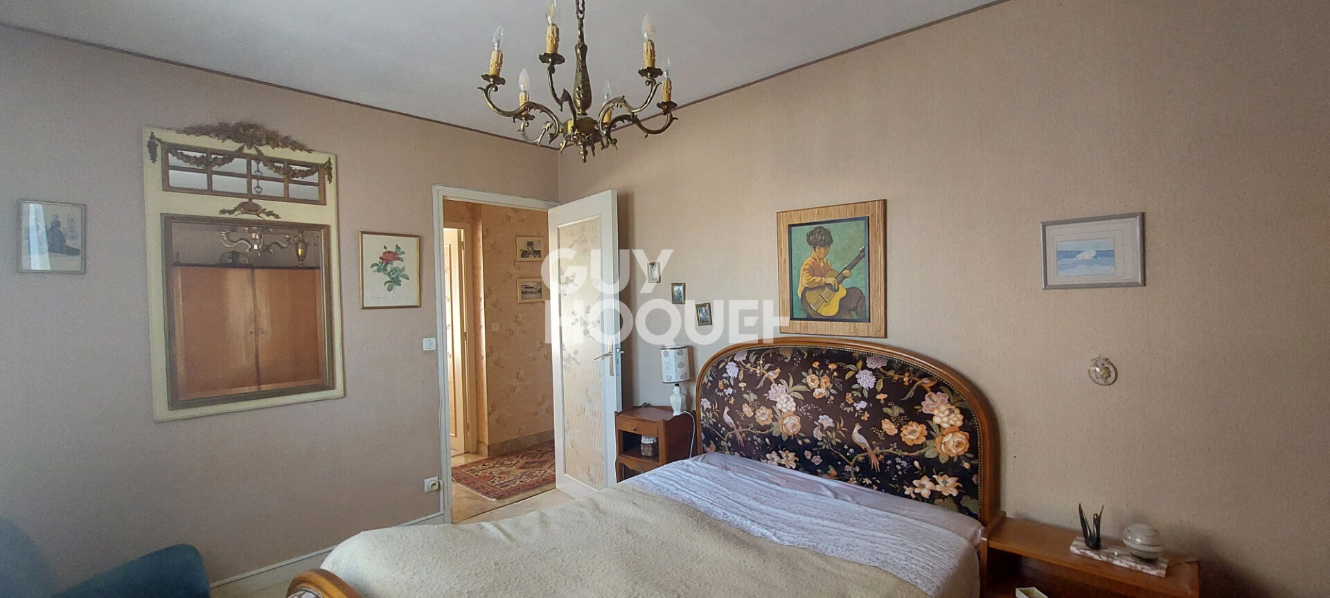 Carpentras - Appartement de 85 m² de type 3 - 2 chambres - Balcon + Place de stationnement + Cave