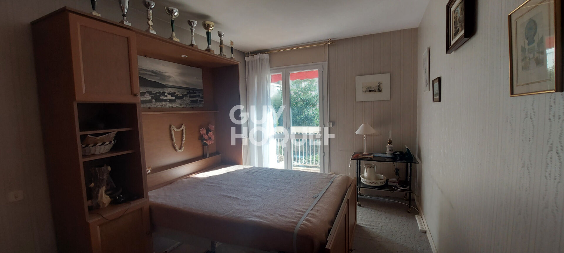 Carpentras - Appartement de 85 m² de type 3 - 2 chambres - Balcon + Place de stationnement + Cave