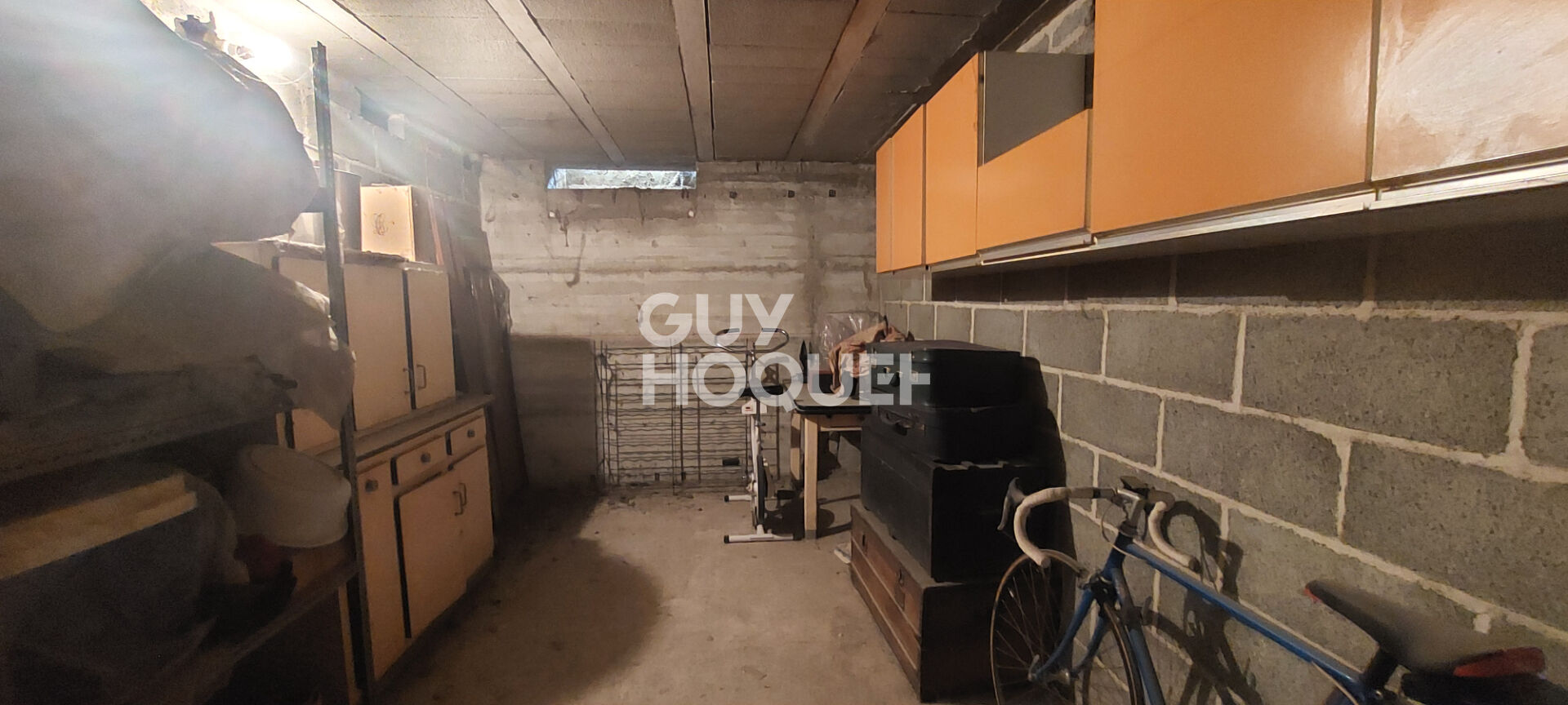 Carpentras - Appartement de 85 m² de type 3 - 2 chambres - Balcon + Place de stationnement + Cave