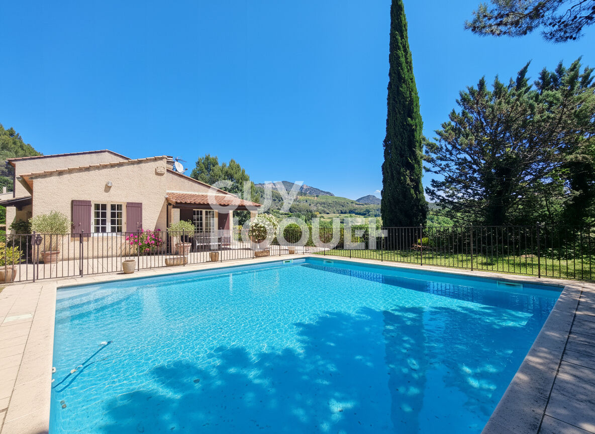 Maison BEAUMES-DE-VENISE - 200 m² habitables - R+1 - Piscine, Garage, Terrasse, Atelier
