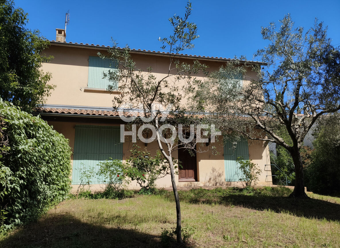 Maison familiale 4 chambres avec terrasse ? Fort potentiel dans quartier recherché