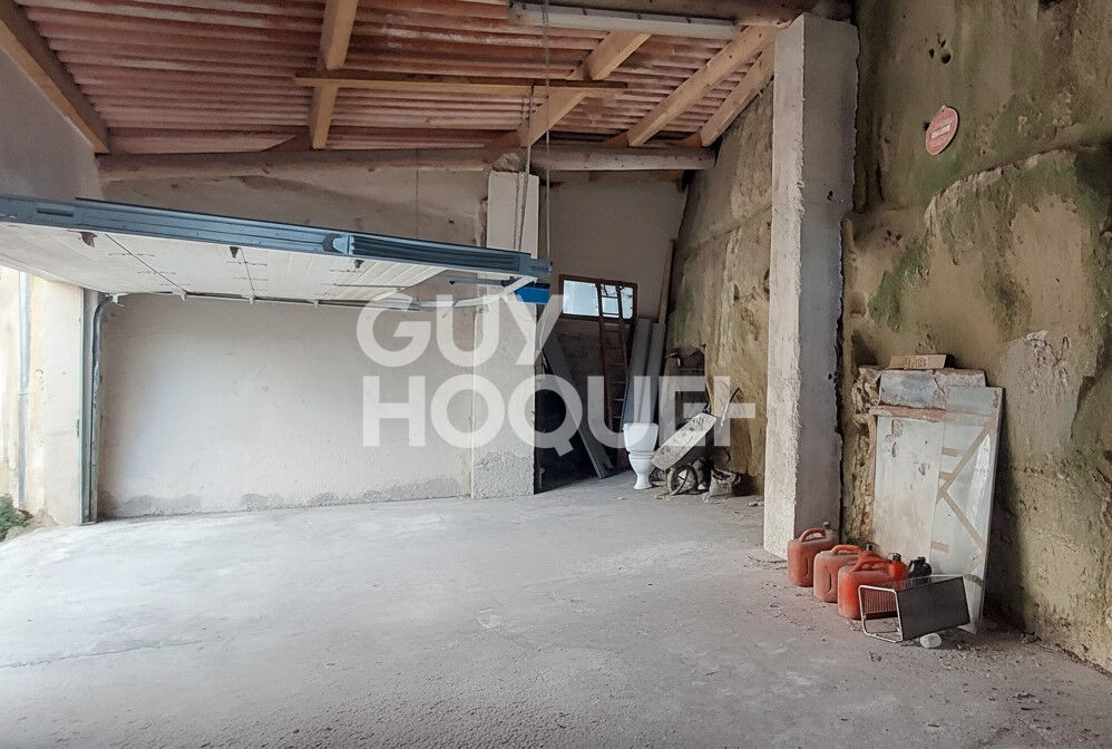 Malaucène - Maison de village avec vue - 7 pièces de 179 m² - Jardin, Terrasse , Garage et Cave