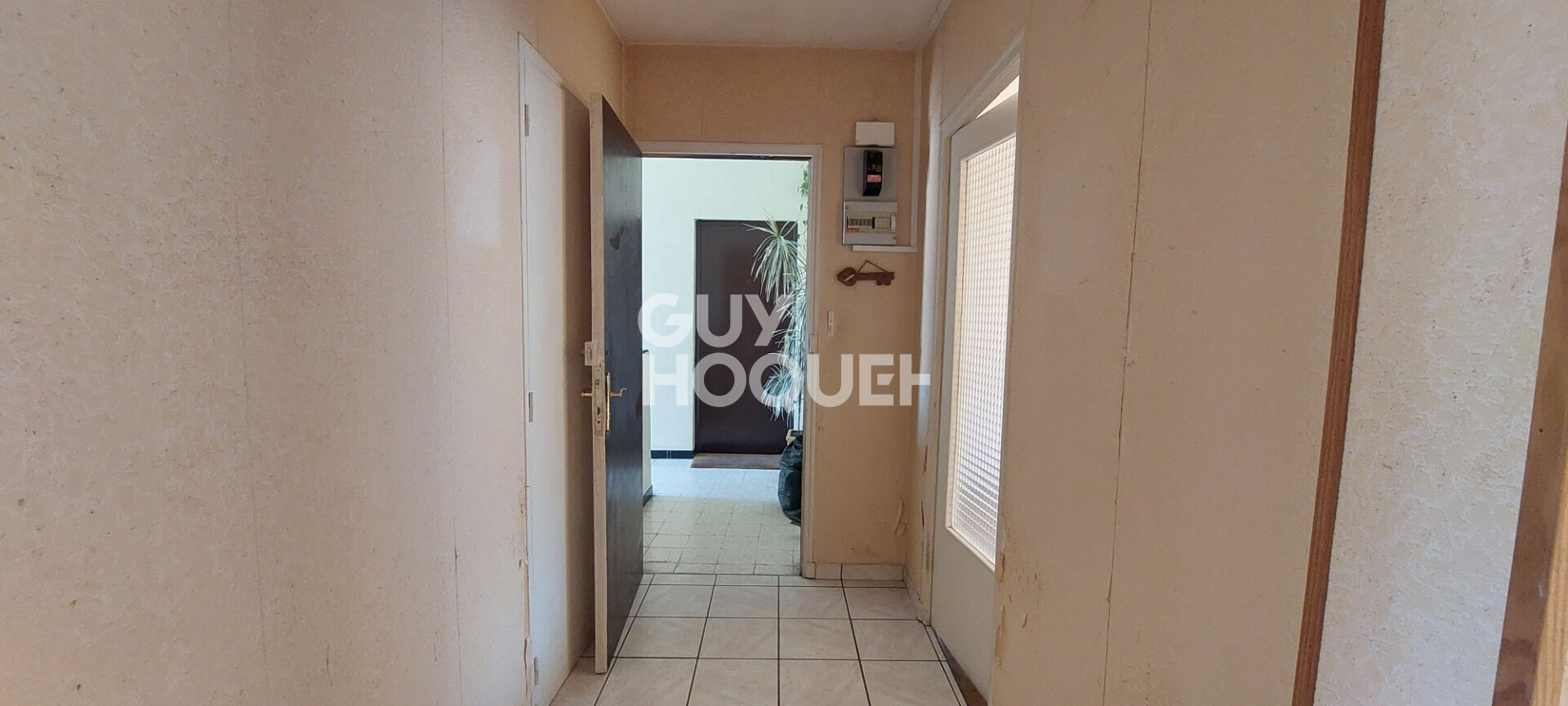 Appartement T3 de 63 m² (61.62 m² Loi Carrez) - 2 chambres - Terrasse - Cave et Stationnement