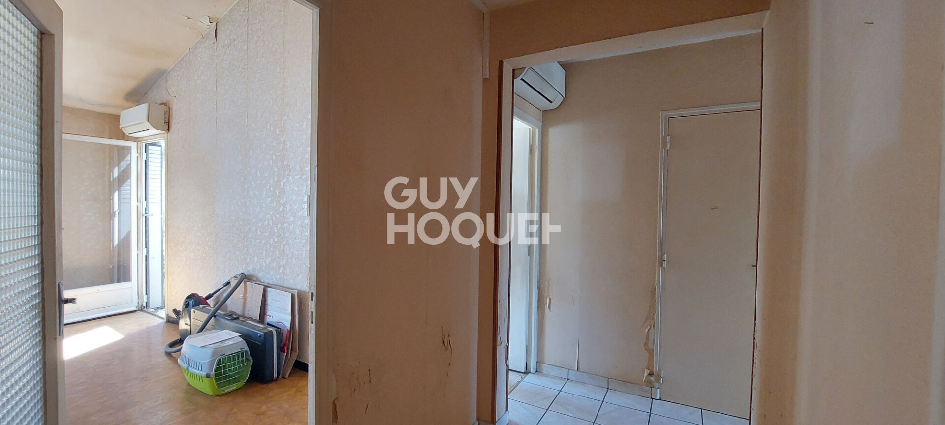 Appartement T3 de 63 m² (61.62 m² Loi Carrez) - 2 chambres - Terrasse - Cave et Stationnement