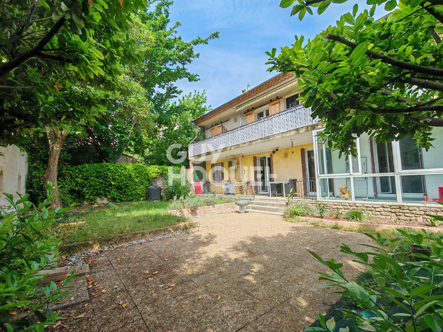 Appartement de charme avec jardin et garage - 125 m² - Proche centre de Carpentras