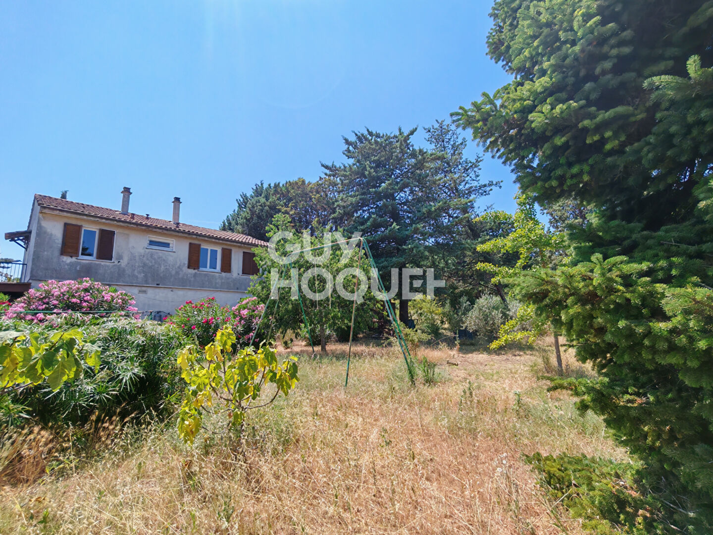 COUP DE COEUR - Maison de caractère 80m² + Garages 80m² - Terrain arboré piscinable 2300m²